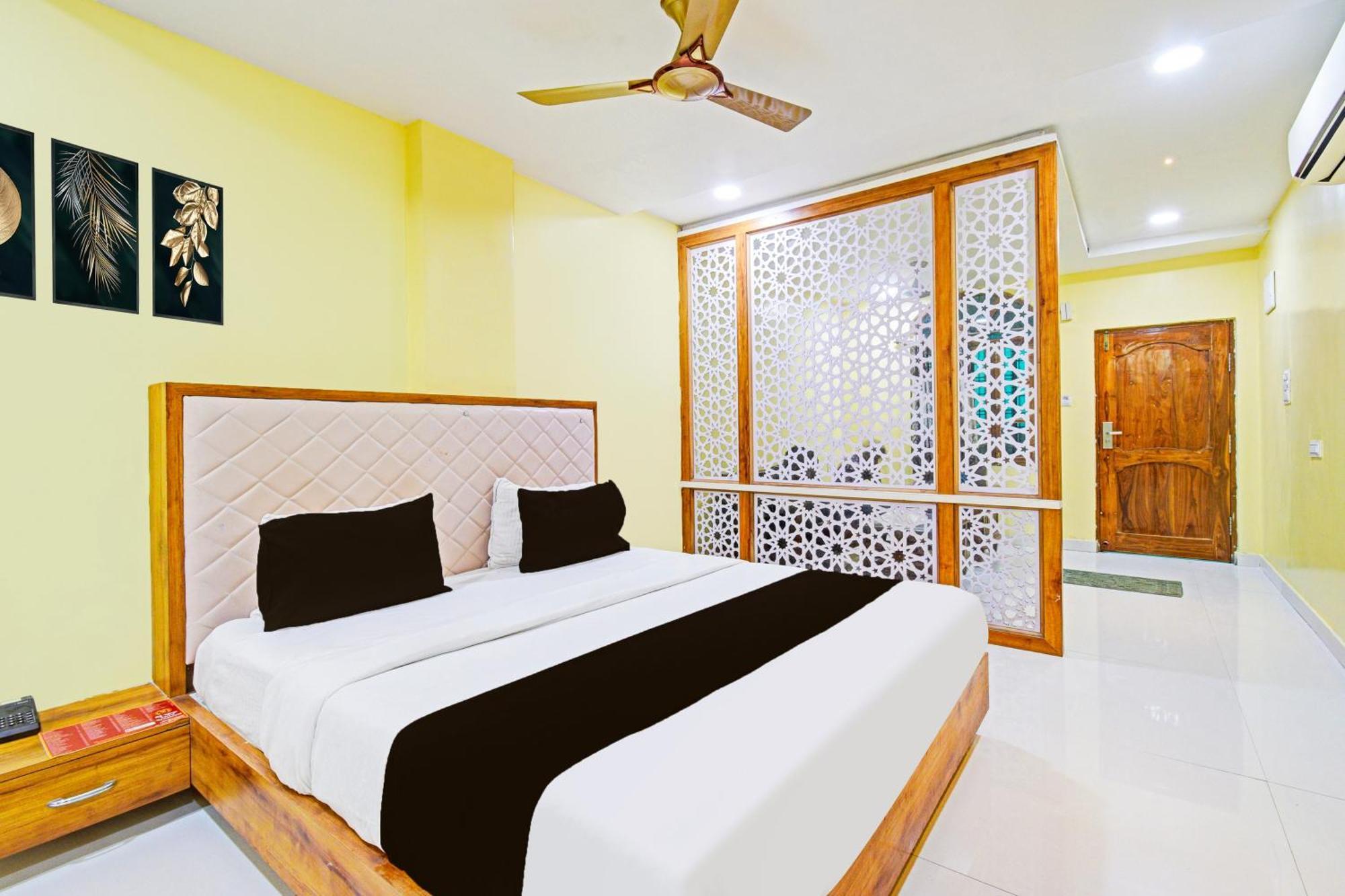 Super Townhouse Mancherial Mancheral Bagian luar foto