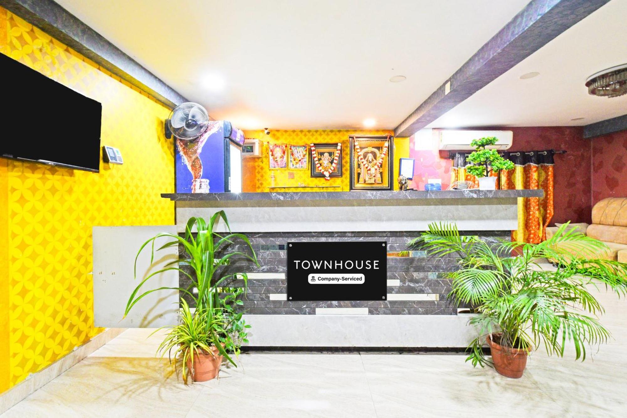 Super Townhouse Mancherial Mancheral Bagian luar foto