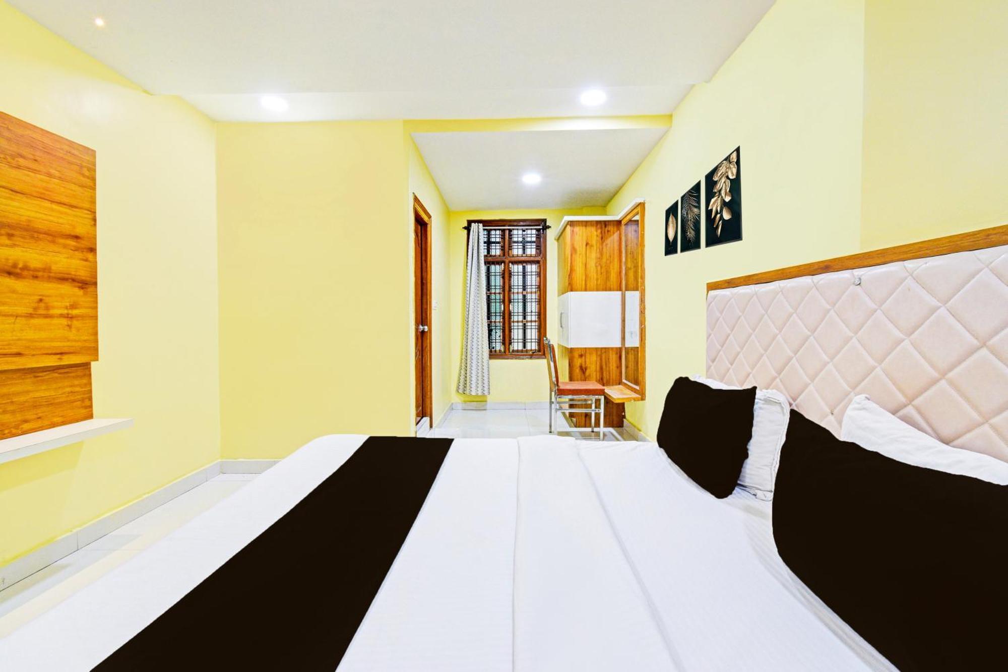 Super Townhouse Mancherial Mancheral Bagian luar foto