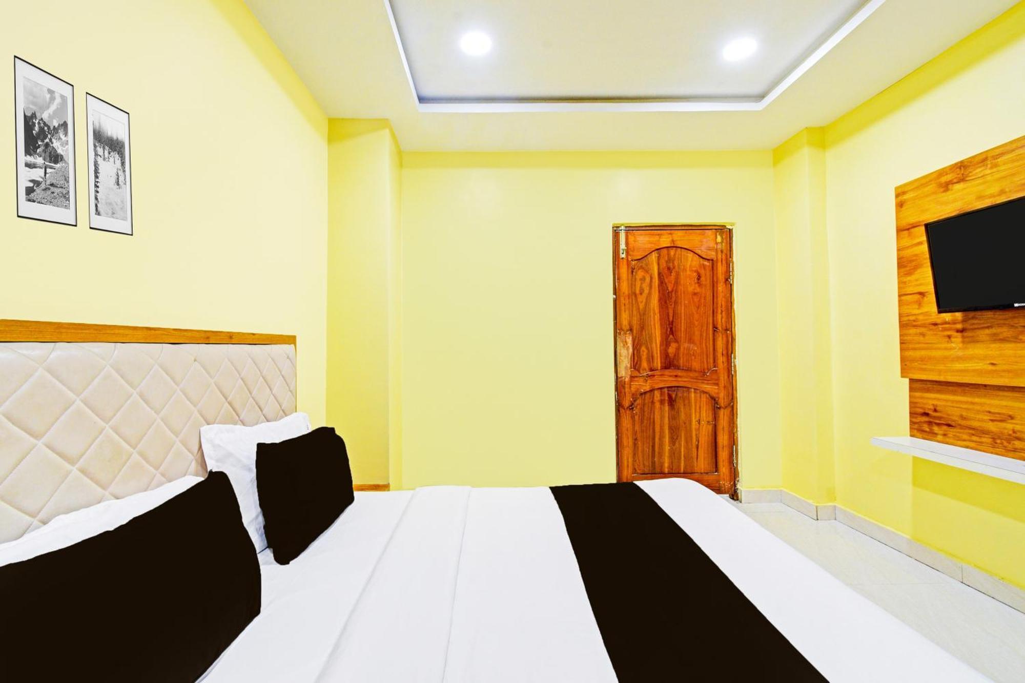 Super Townhouse Mancherial Mancheral Bagian luar foto